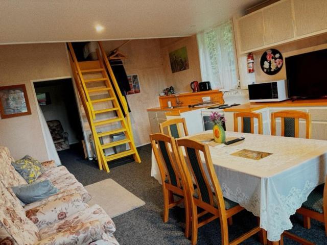 Country Retreat Apartment Cooks Beach ภายนอก รูปภาพ